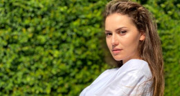 Fahriye, Yeğeniyle Pozunu Paylaştı! Benzerliği Görenler İkiz Zannetti