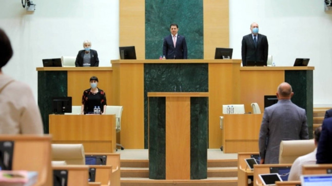 Gürcistan’da seçim sistemi değişti