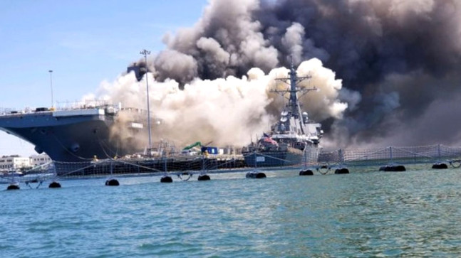 ABD’ye ait savaş gemisinde yangın çıktı