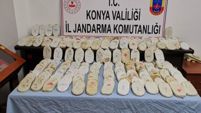 Esrarla yakalanan şüpheliler tutuklandı
