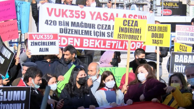 Mahkum Yakınları Kapalıda Yatanlar İçin AF Talebinde Bulundu