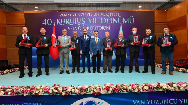 Van Yüzüncü Yıl Üniversitesi ‘40. Yıl Vefa Ödülleri töreni’
