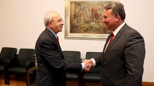 MUSTAFA KEMAL SÖNMEZ GENEL MERKEZ’DE: “ÖNCELİĞİMİZ MENEMEN’İN KAYBOLAN YILLARI”