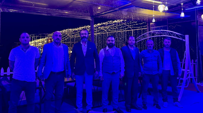 Ak Gençlik Ocakları Genel Başkanı ve Yardımcısı Bir Araya Gelerek Seçim Sonuçlarını Değerlendirdi