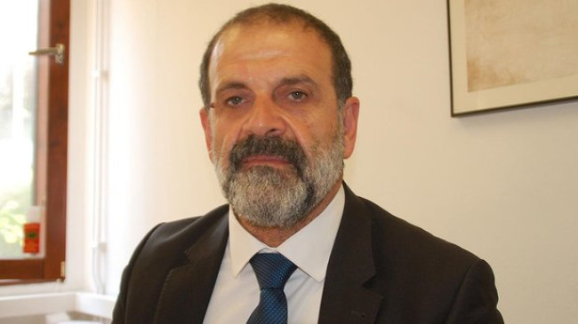 Çelik’e yurtdışı yasağı