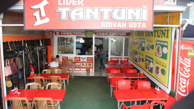 Lider Tantuni Kemerlerinizi Bağlayın Çünkü Sizi Lezzetli Bir Yolculuğa Çıkarıyoruz