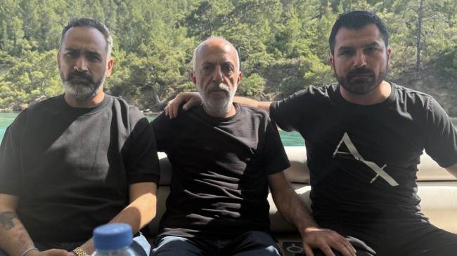Bora Toprak Tahliyesinin Ardından İlk Kez Görüntülendi – Yanında Sürpriz Bir İsim Vardı