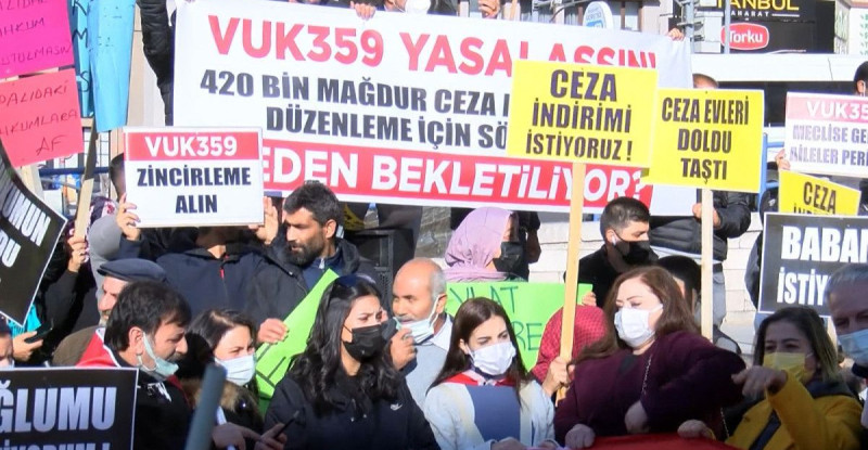 Mahkum Yakınları Kapalıda Yatanlar İçin AF Talebinde Bulundu