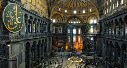 Tarih Profesörü Ebubekir Sofuoğlu’ndan Ayasofya’da yer alan ikon ve mozaiklere tepki: Camide fahişe olur mu?