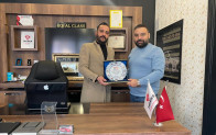 Royal Class Rent A Car Yöneticisine Ödül