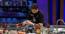 Masterchef Türkiye Yarışmasında Sefa, Parmağını Blendera Kaptırdı