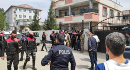 Adana’da uyuşturucu şüphelisi tüfekle ateş açtı: 2 polis yaralandı