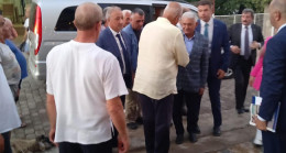 Binali Yıldırım Milas Ören’de vatandaşlar tarafından sevgi seli ile karşılandı.
