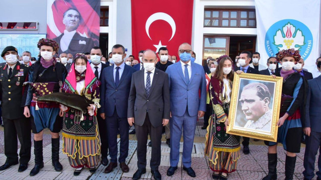 Atatürk’ün Manisa’ya Gelişinin 95. Yıl Dönümü Törenle Kutlandı