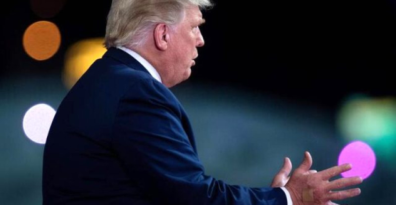 Amerikan Başkanı Trump’ın Katıldığı Canlı Yayında Elindeki Bant Dikkat Çekti