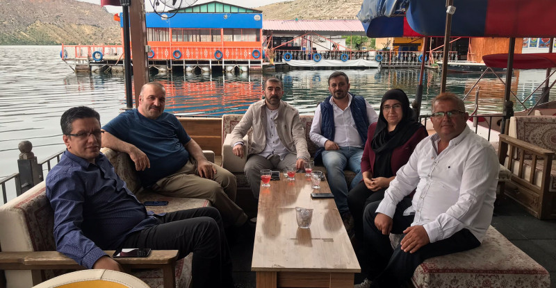 İsmail Karadağ Dostları İle Bir Arada