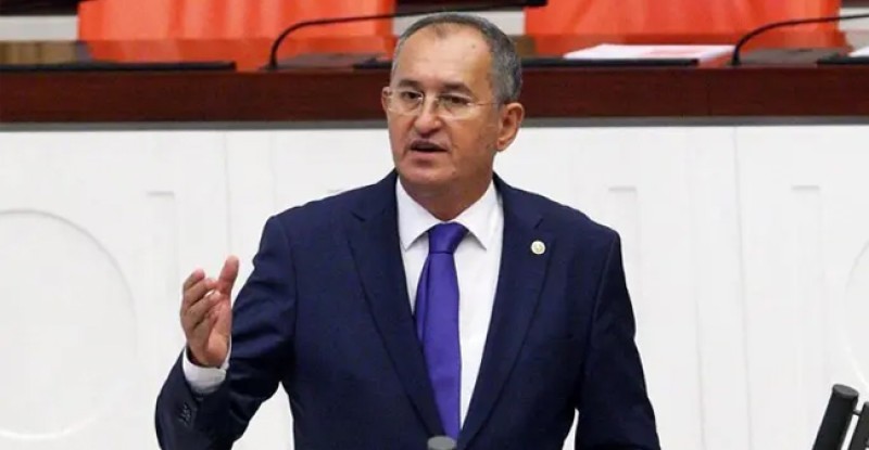 Atila Sertel: “İktidar Suriyeliler’e Afganlılar’a tanıdığı bazı imtiyazları ne yazık ki Türksoylulardan esirgeyebiliyor…”